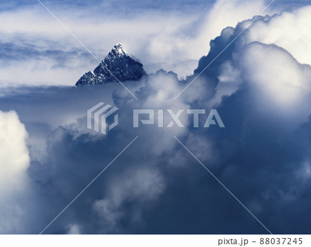 ネパール アンナプルナ第二峰 / Annapurna II, Nepal 88037245