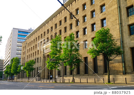 三井住友銀行大阪本店ビル（大阪市中央区） 88037925