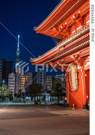 《東京都》夜の浅草寺・宝蔵門 《東京都》夜の浅草寺・宝蔵門 88040608