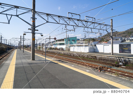 JR二川駅のホーム JR二川駅のホーム 88040704