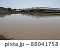 田植えを待つ宮崎市の田んぼの風景 88041758