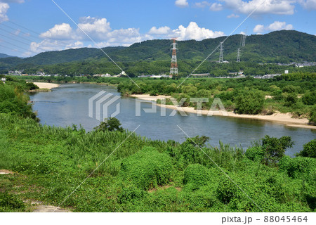 玉水橋近くの木津川の風景 88045464