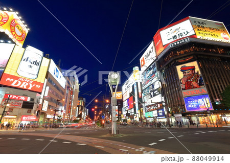 【北海道】札幌すすきの交差点の夜景 88049914
