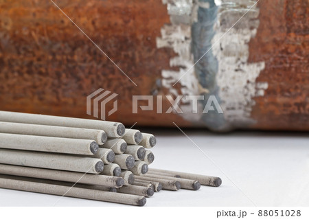 Electrodes for manual arc welding 88051028