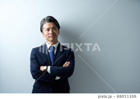 ミドル男性 ビジネス ミドル男性 ビジネス 88051306