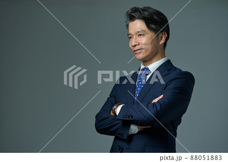 ミドル男性 ビジネス ミドル男性 ビジネス 88051883
