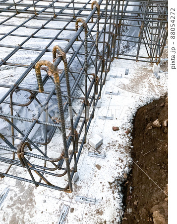 戸建て住宅の基礎工事の現場のイメージ 戸建て住宅の基礎工事の現場のイメージ 88054272