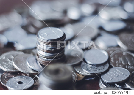 日本の硬貨 背景素材 日本の硬貨 背景素材 88055499