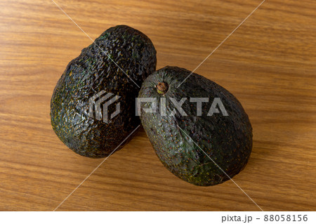 アボカド　食材 88058156