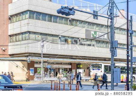 東京の都市風景 中野駅 東京の都市風景 中野駅 88058295