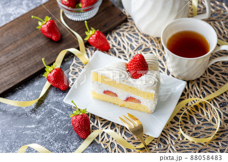 ケーキ　いちご　 88058483