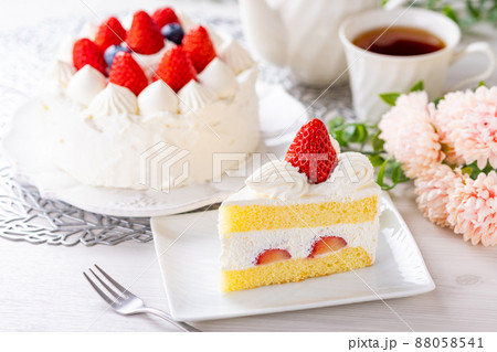 ケーキ　いちご　 88058541