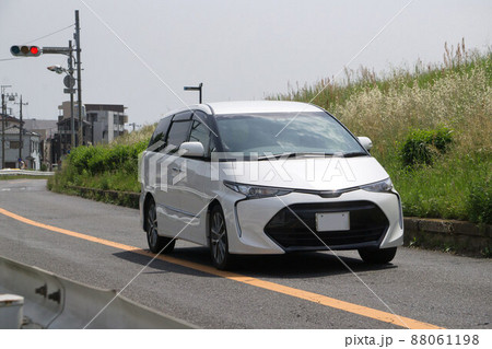 コンパクト2box乗用車 コンパクト2box乗用車 88061198