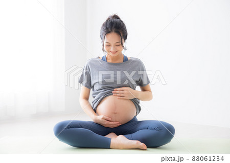 マタニティヨガイメージ 妊婦 マタニティヨガイメージ 妊婦 88061234