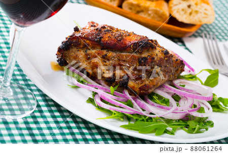Roasted rack of pork 88061264
