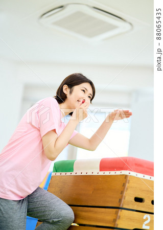 屋内保育イメージ 88065435