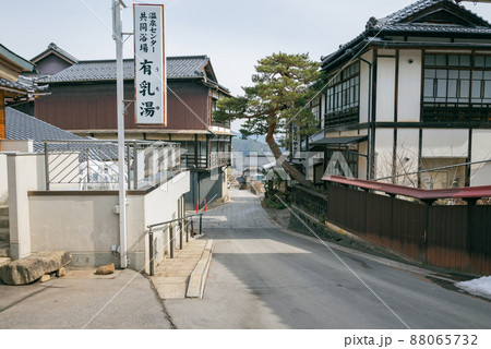 田沢温泉街の景色【小県郡青木村】 88065732