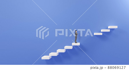 途切れた階段の途中で佇むビジネスマン / ビジネスの難題・予期せぬ障害・解決不能のイメージ 途切れた階段の途中で佇むビジネスマン / ビジネスの難題・予期せぬ障害・解決不能のイメージ 88069127