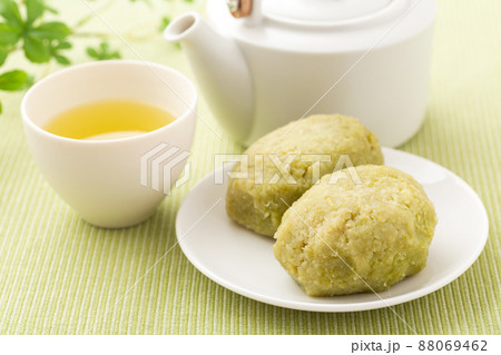 ずんだおはぎ ずんだもち ずんだおはぎ ずんだもち 88069462