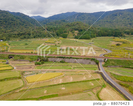 棚田のある里山に移住して田舎暮らし 88070423