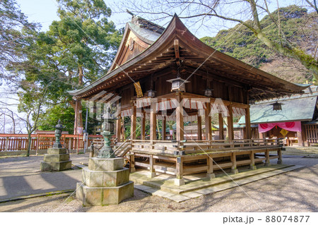 福井県敦賀市　金ヶ崎宮と金ヶ崎城跡 88074877