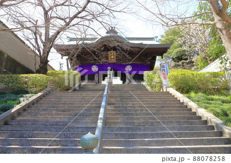 赤塚山乗蓮寺(じょうれんじ)石段と山門 東京都板橋区 赤塚山乗蓮寺(じょうれんじ)石段と山門 東京都板橋区 88078258