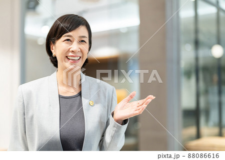 女性  弁護士　撮影協力：WEEK芝大門(サンフロンティア不動産) 88086616