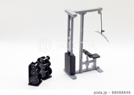 トレーニング器具と筋トレのイメージ トレーニング器具と筋トレのイメージ 88088846