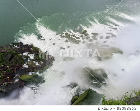 ナイアガラフォールズ アメリカン滝 滝壺 American Falls, Niagara Falls 88093855