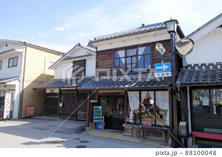 丹波篠山市　河原町　河原町妻入商家群　3月中旬 88100048