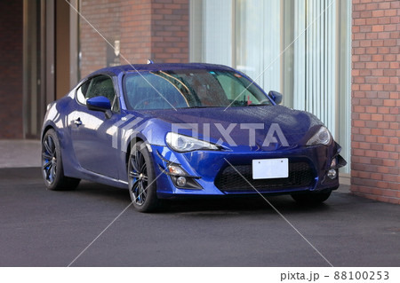 青いスポーツカー イメージ 青いスポーツカー イメージ 88100253