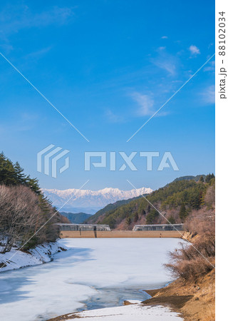 東条ダムと北アルプス【東筑摩郡筑北村】 東条ダムと北アルプス【東筑摩郡筑北村】 88102034