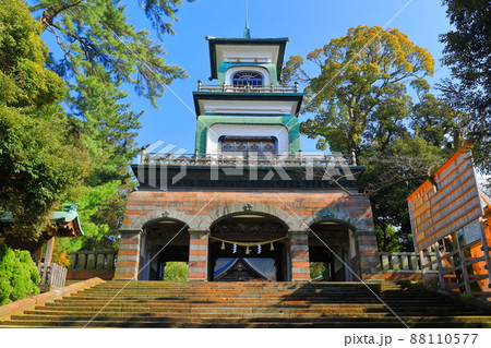 【石川県】晴天下の尾山神社神門 【石川県】晴天下の尾山神社神門 88110577