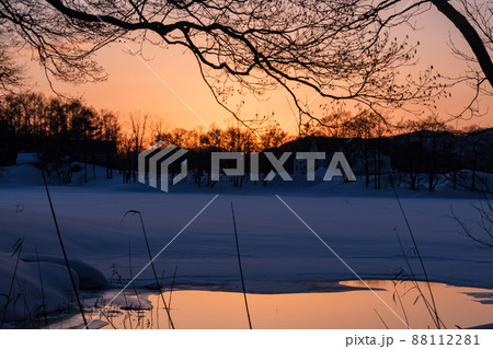 水辺の夕景色 水辺の夕景色 88112281