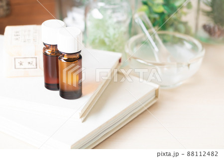 エッセンシャルオイルを使った100％天然成分の化粧品を手作り 88112482