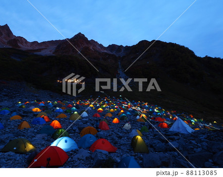 涸沢カールの紅葉 涸沢カールの紅葉 88113085