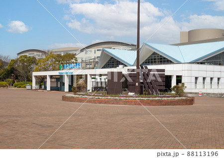 神戸市営地下鉄の総合運動公園駅 88113196