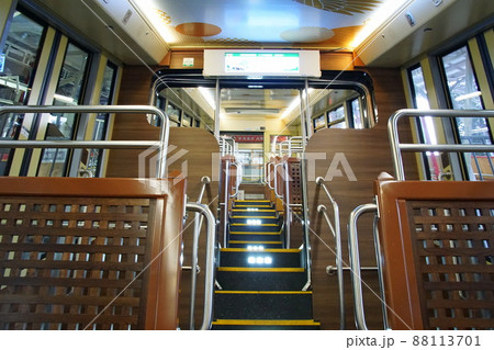 ケーブルカー 車内 ケーブルカー 車内 88113701