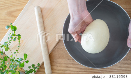 手作りパン|生地づくりイメージ 手作りパン|生地づくりイメージ 88116593
