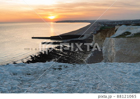 White cliffs in Seaford in evening sunset White cliffs in Seaford in evening sunset 88121065