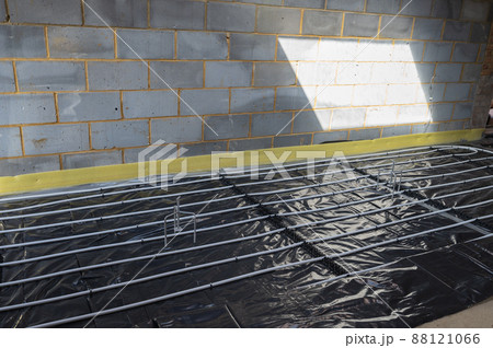 Installation of underfloor heating in residential property 88121066