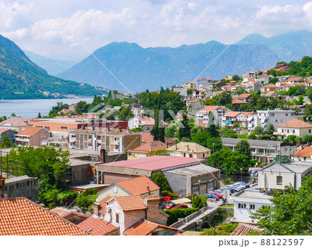 モンテネグロ・世界遺産コトル旧市街 88122597