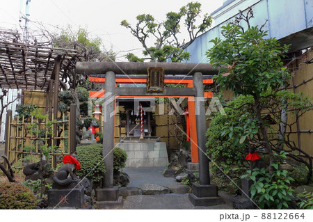 靍護稲荷神社　かくごいなりじんじゃ　上野松坂屋　火防の神　東京都 上野御徒町駅　台東区上野 88122664