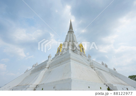 Beautiful chedi of Phukhao Thong in Ayutthaya, Thailand. 88122977