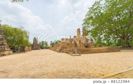 Beautiful chedi of Phukhao Thong in Ayutthaya, Thailand. Beautiful chedi of Phukhao Thong in Ayutthaya, Thailand. 88122984
