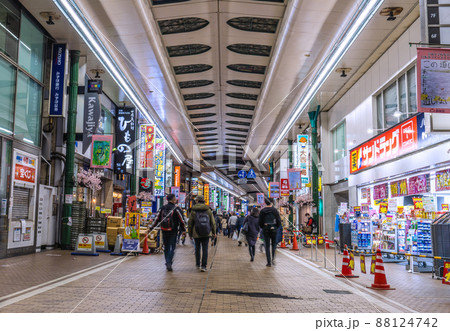 日本の川崎都市景観 解除されたまん延防止…川崎駅前の人気商店街「銀柳街」などを望む=3月25日 日本の川崎都市景観 解除されたまん延防止…川崎駅前の人気商店街「銀柳街」などを望む=3月25日 88124742
