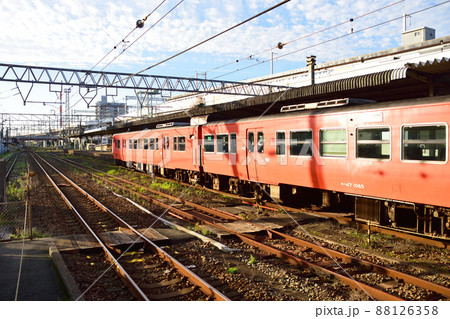 2021年。朝の山陽本線新山口駅から徳山駅までの車窓風景 88126358