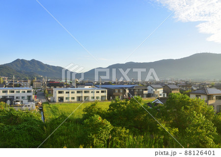 2021年。朝の山陽本線新山口駅から徳山駅までの車窓風景 88126401