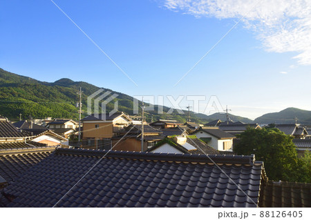 2021年。朝の山陽本線新山口駅から徳山駅までの車窓風景 88126405