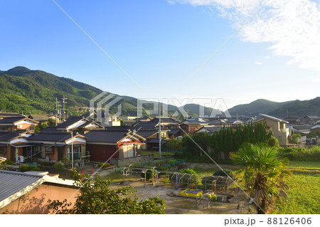 2021年。朝の山陽本線新山口駅から徳山駅までの車窓風景 88126406
